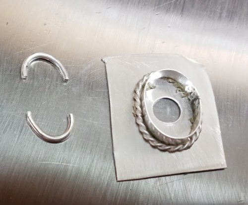 Judy Larson's Basic Bezel Wire Tutorial - , Metalwork, Butane Torch, Soldering, Solder, basic bezel setting